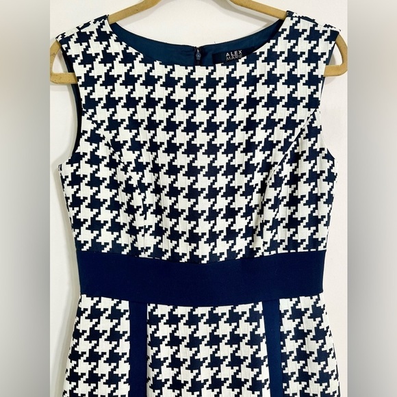 ALEX MARIE Sleeveless Navy Beige Houndstooth Midi Dress Size 4 Career Fall‎ - Picture 4 of 13